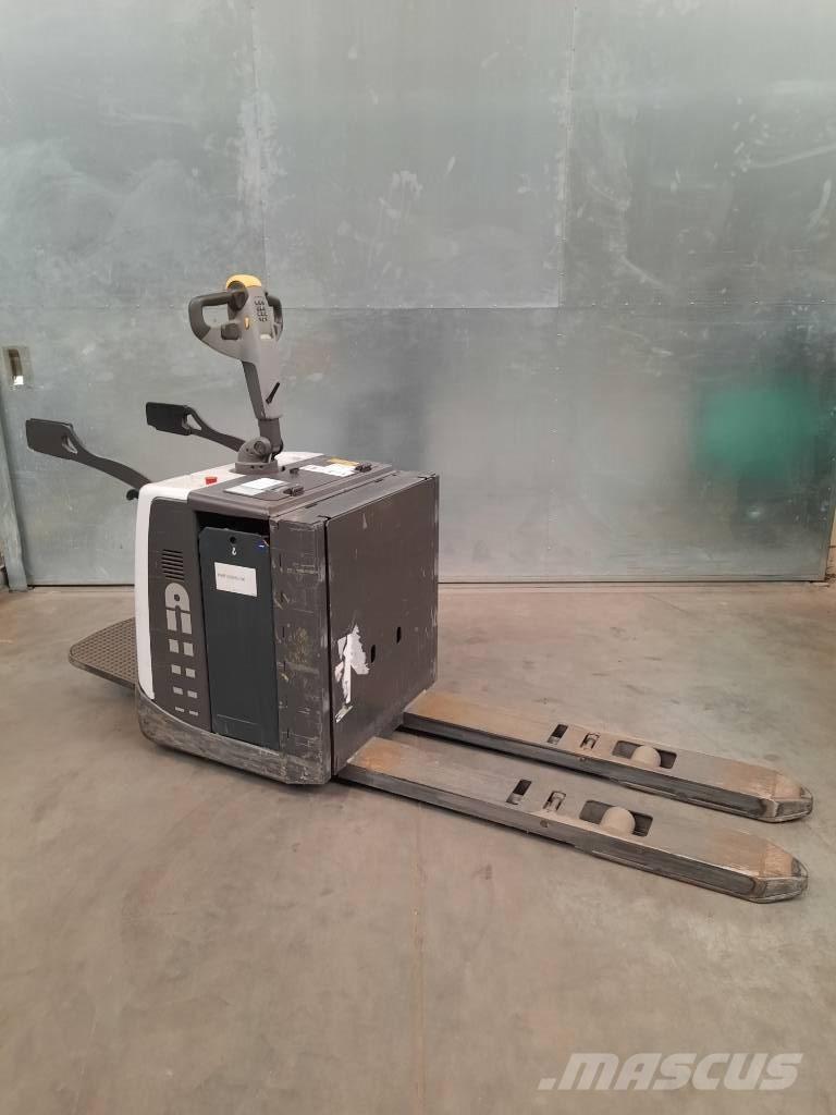 UniCarriers PMR200P Montacargas con plataformas de baja elevación