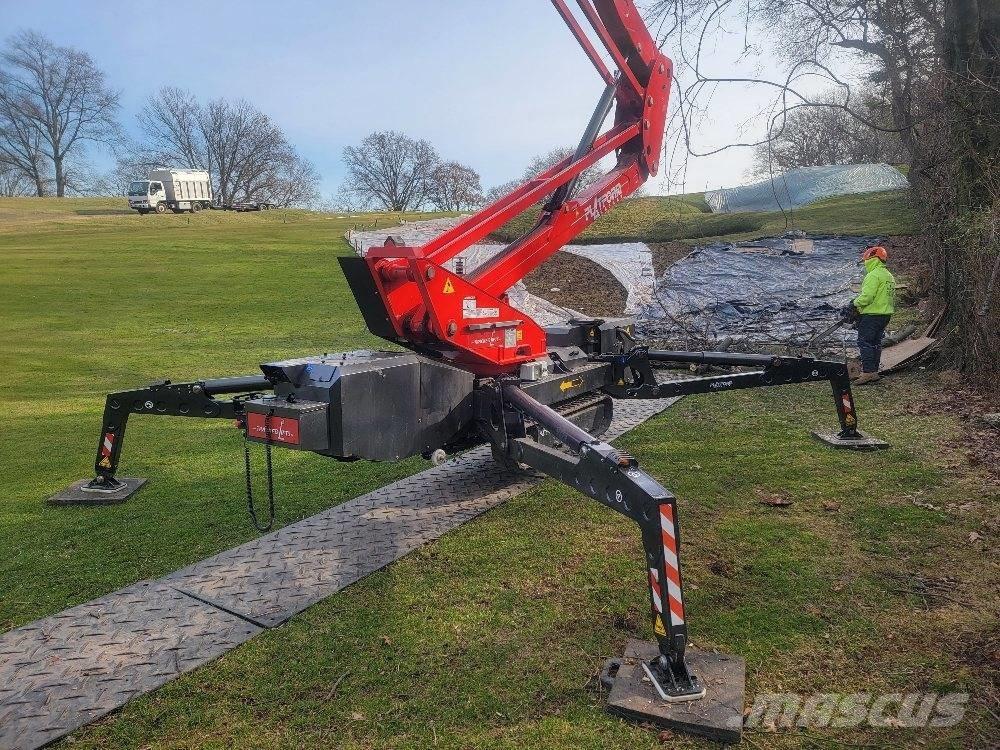  PLATFORM PB 22.10 Plataformas con brazo de elevación telescópico