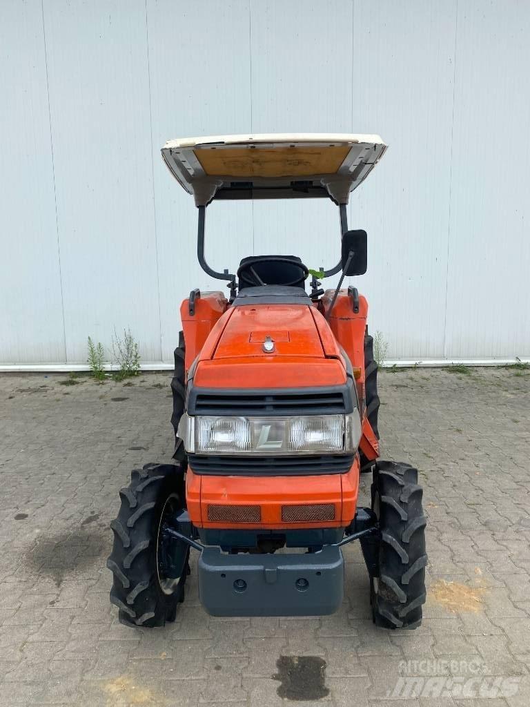 Kubota GL241 Tractores compactos