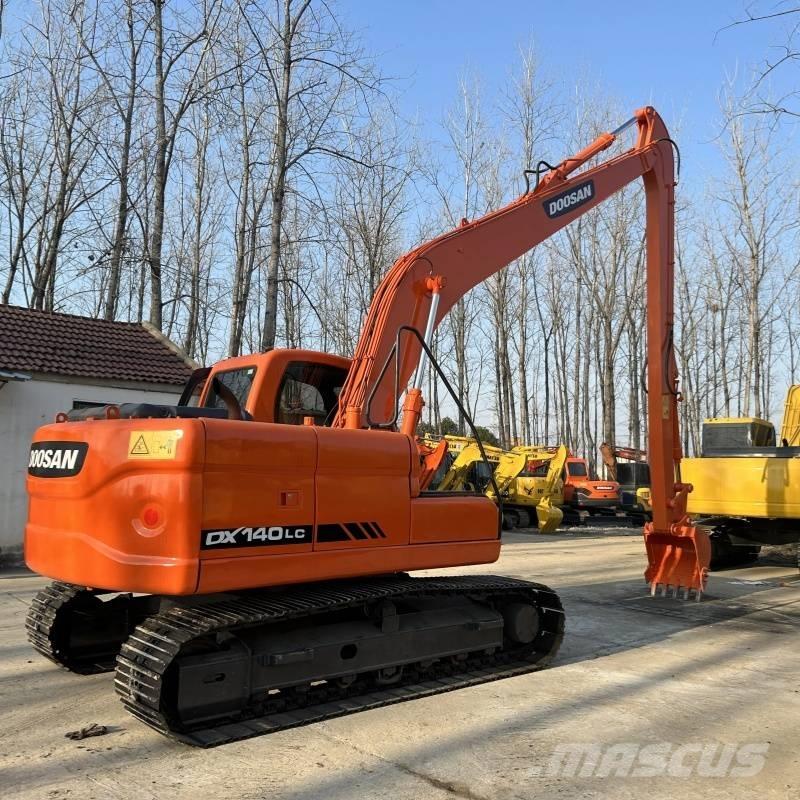 Doosan DX 140 Excavadoras 7t - 12t