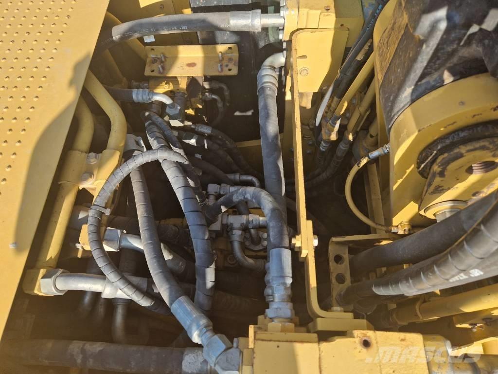 CAT 323D LRR * 2011r. * Excavadoras sobre orugas