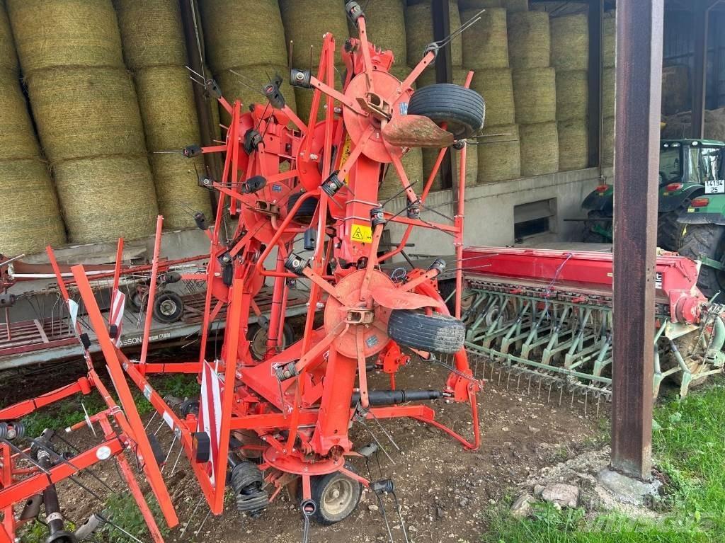 Kuhn GF8702 Rastrilladoras y rastrilladoras giratorias