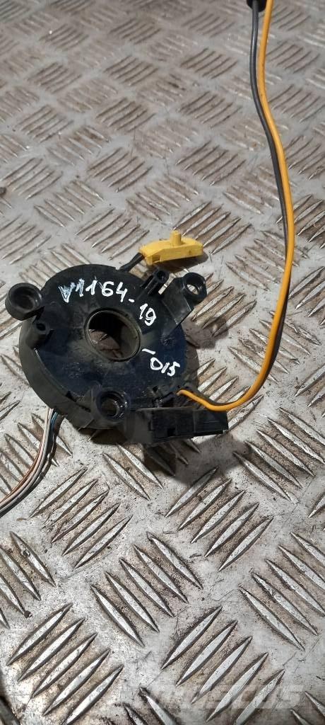 Volvo FH 12.    3457550 Componentes electrónicos