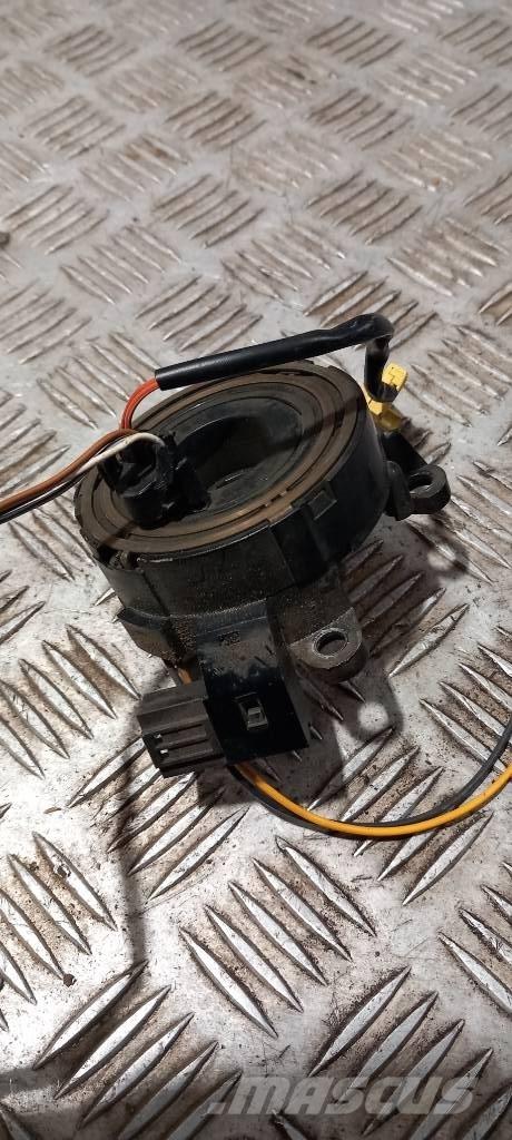 Volvo FH 12.    3457550 Componentes electrónicos