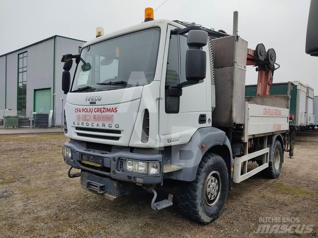 Iveco ML100E22 Camiones de cama baja