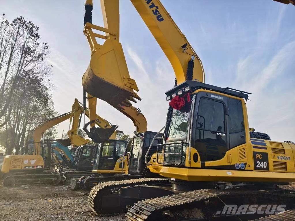 Komatsu PC240-8 Excavadoras 7t - 12t