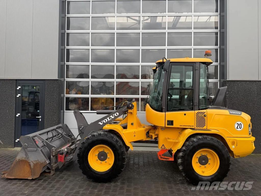 Volvo L30G Cargadoras sobre ruedas
