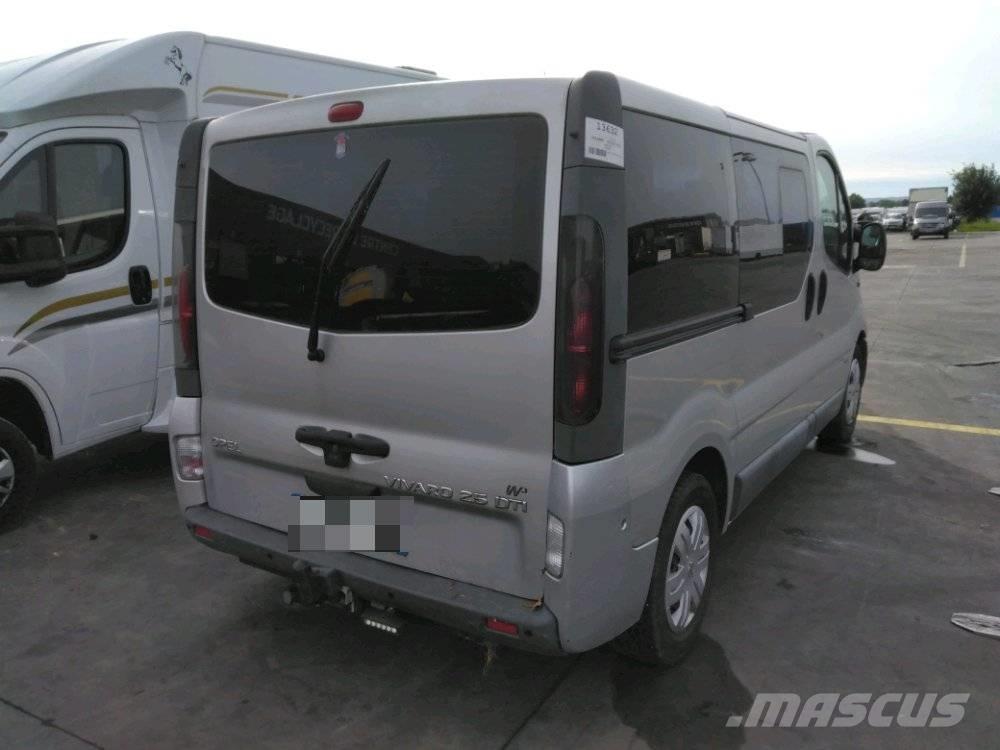 Opel Vivaro 1 Minibuses