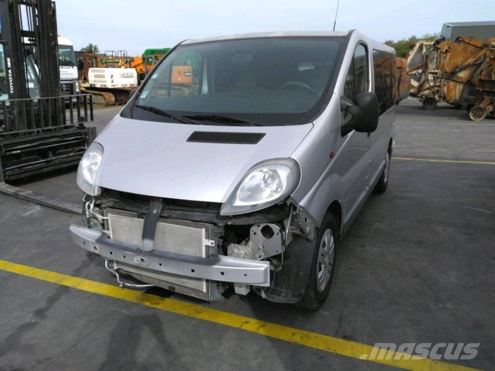 Opel Vivaro 1 Minibuses