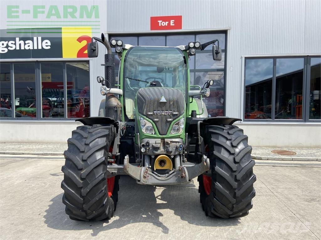 Fendt 516 vario Tractores