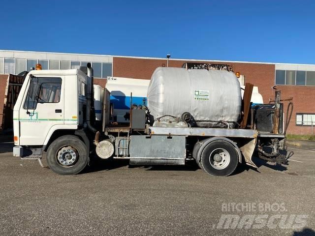 Volvo FL7 Rociadoras de asfalto