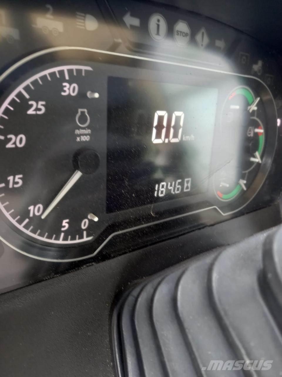 John Deere 5100M Tractores