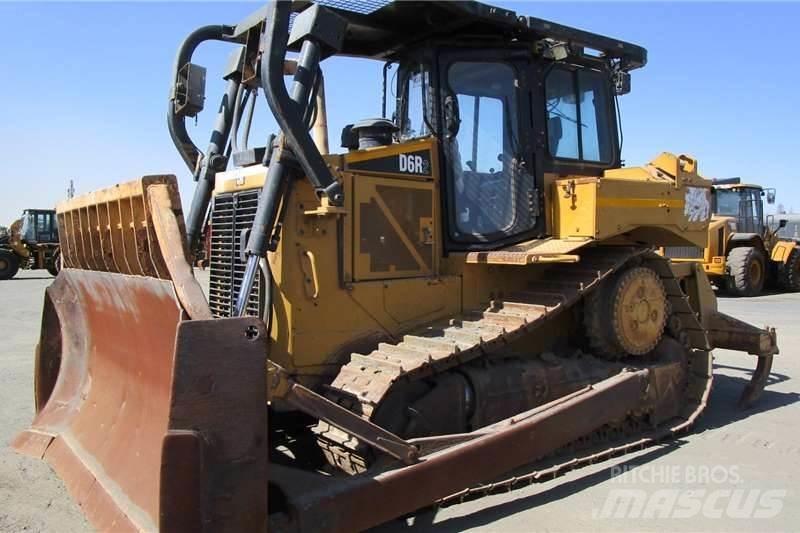 CAT D6R2 Buldozer sobre oruga