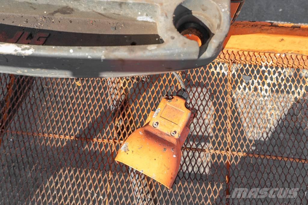 JLG 1350 SJP Plataformas con brazo de elevación telescópico