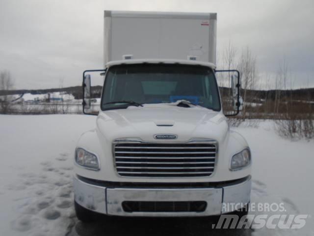 Freightliner M 106 Camiones con caja de remolque