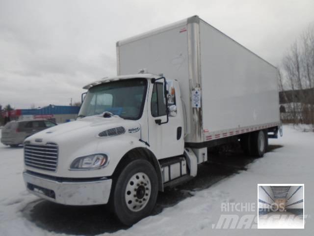 Freightliner M 106 Camiones con caja de remolque