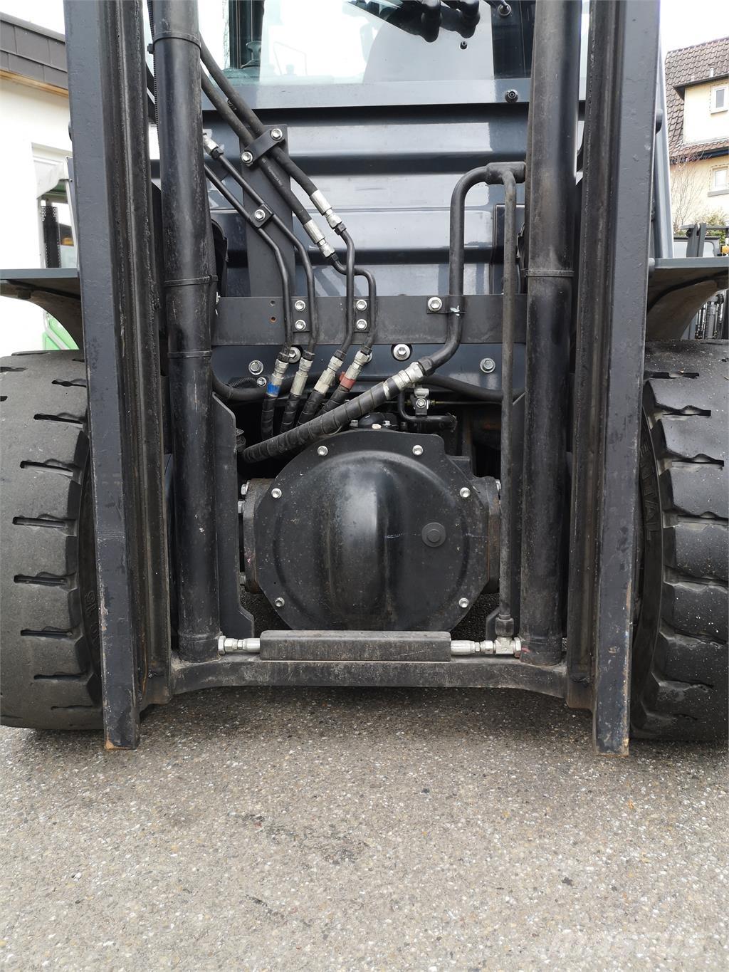 Toyota 02-8FDF30 Camiones diesel