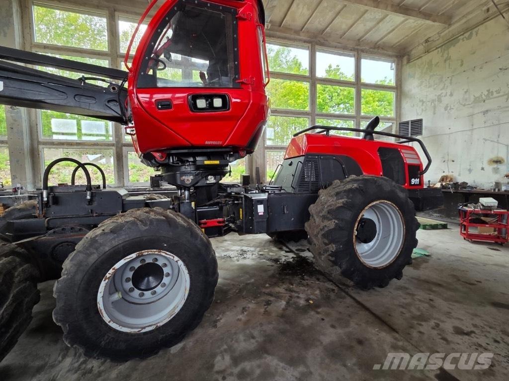 Komatsu 911 Cosechadoras