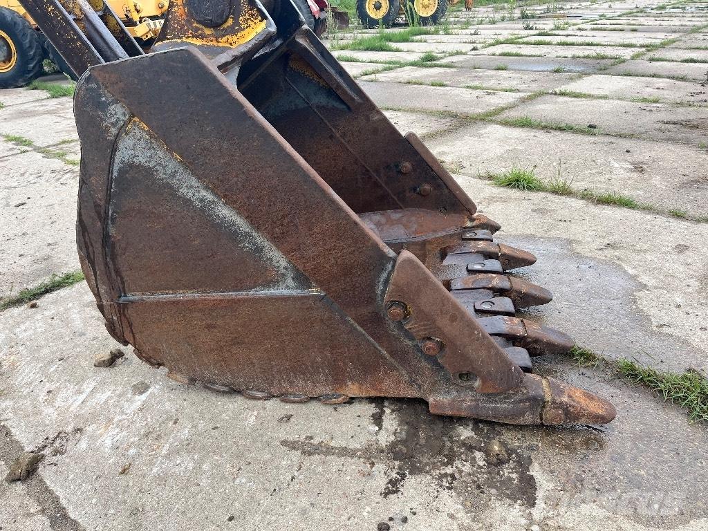 Komatsu PC 300-8 Excavadoras sobre orugas