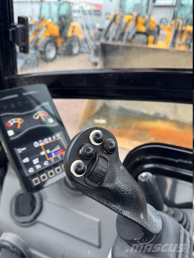 CAT 301.8 Miniexcavadoras