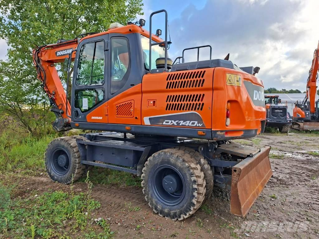 Doosan DX140W-5 Excavadoras de ruedas