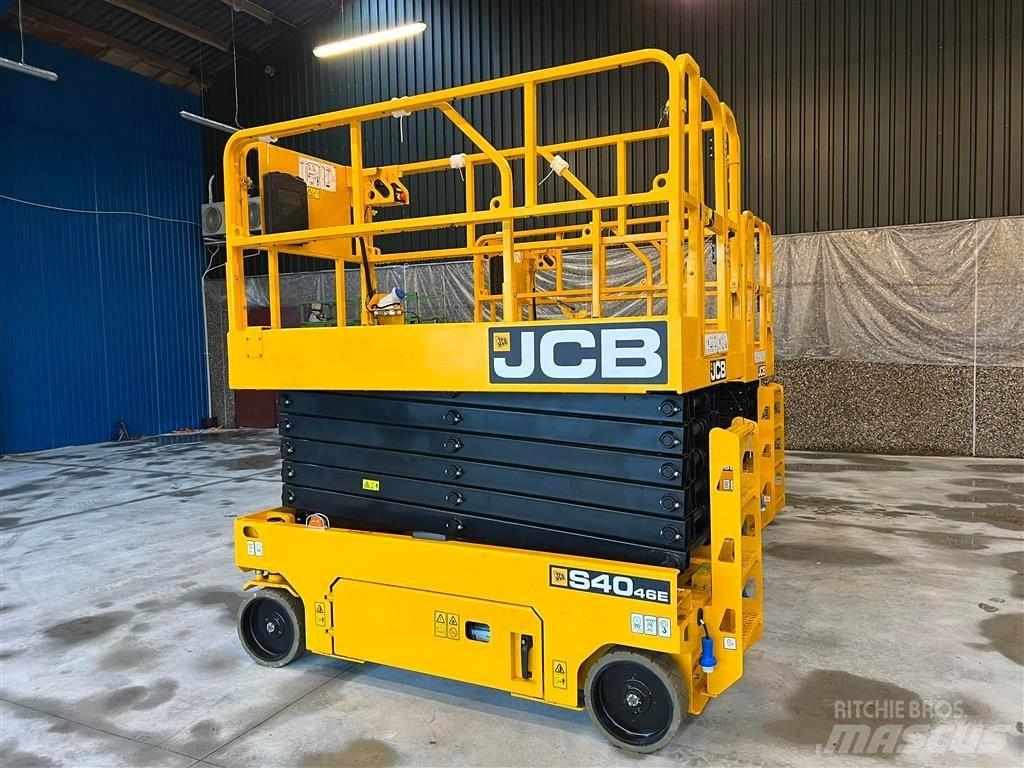 JCB Vibromax S4046E Plataformas tijera