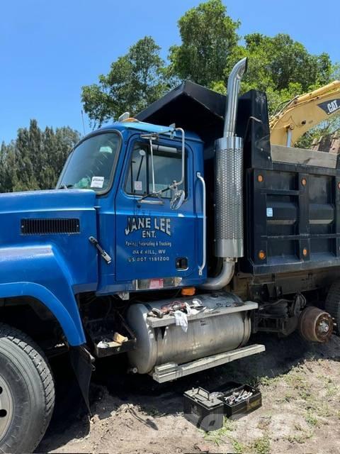 Mack CH613 8x4 2002 Bañeras basculantes usadas