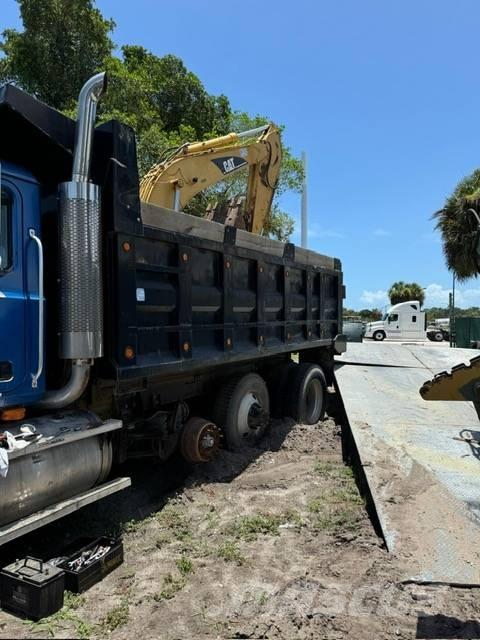 Mack CH613 8x4 2002 Bañeras basculantes usadas