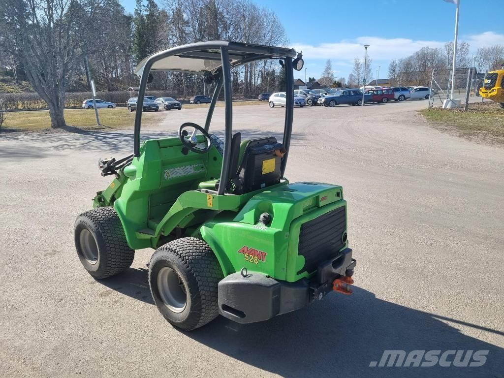 Avant 528 Minicargadoras