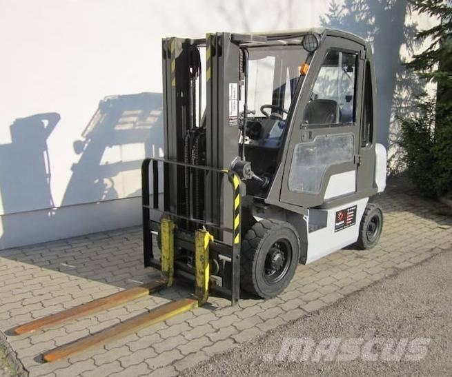 Nissan DX25LPG Camiones LPG