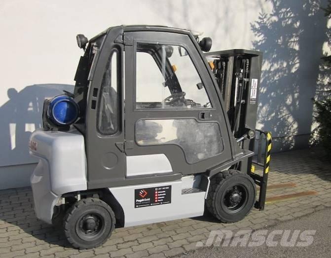 Nissan DX25LPG Camiones LPG