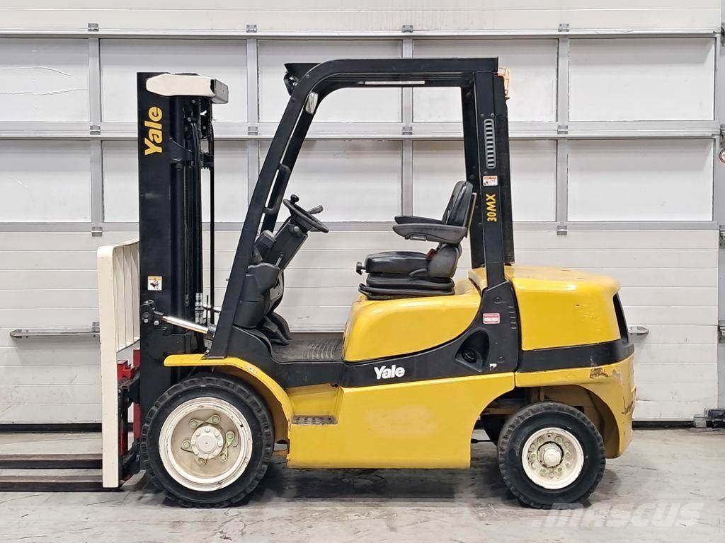 Yale GDP30MXE2195 Camiones diesel