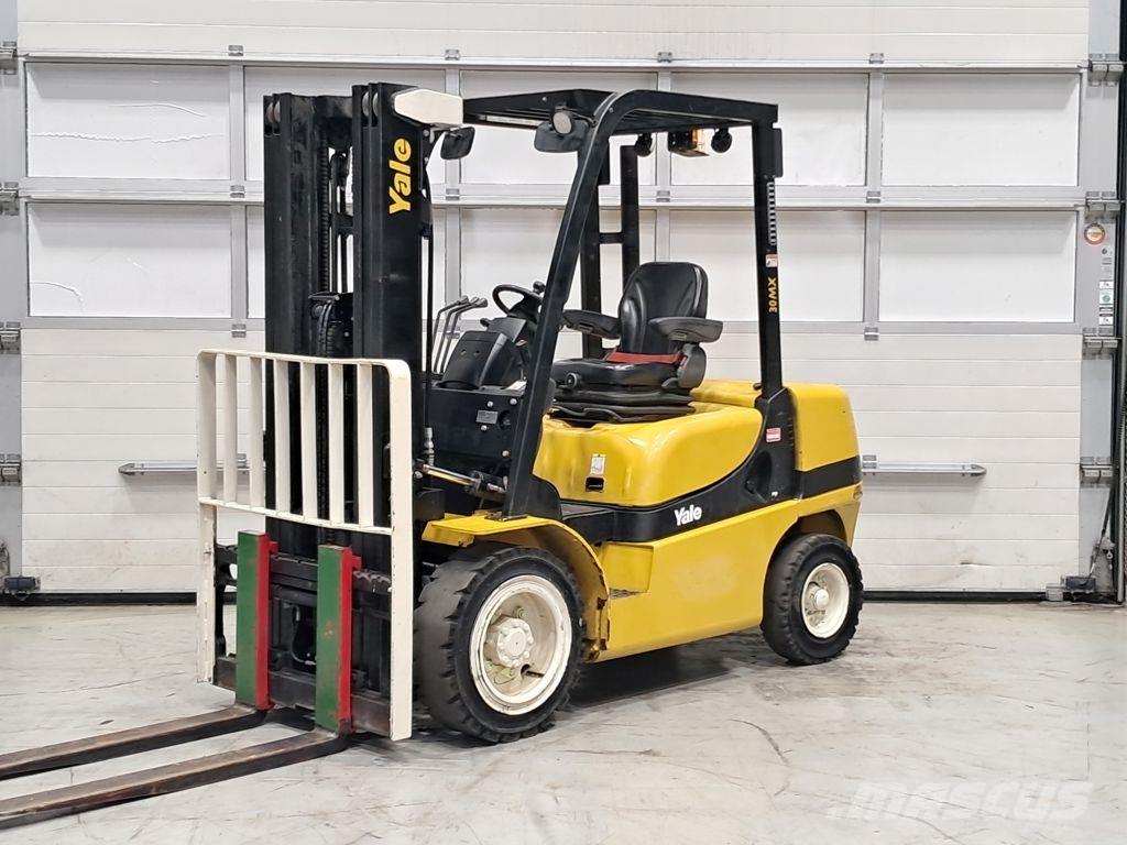 Yale GDP30MXE2195 Camiones diesel