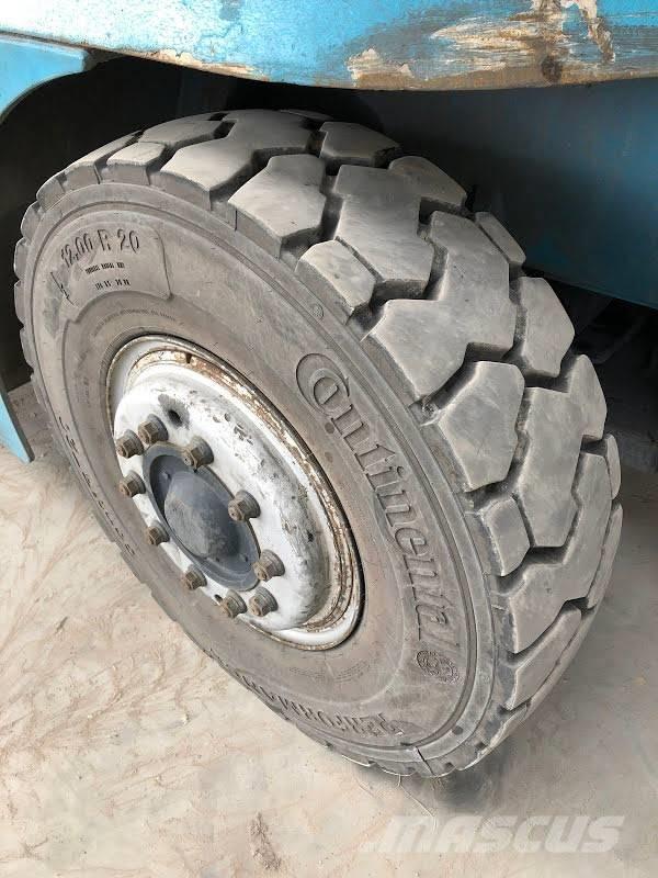 SMV SL 12-600 A Camiones diesel