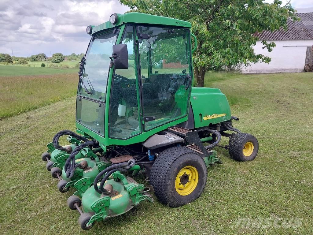 John Deere 3245 C Máquinas de calles