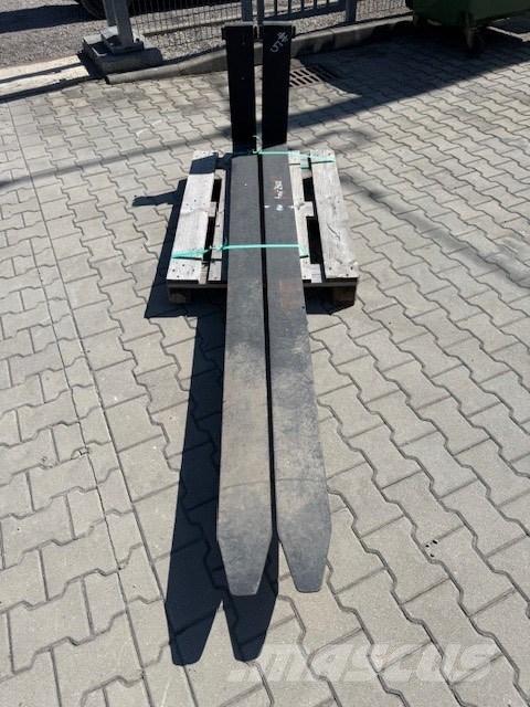 Linde 2400 MM Horquillas