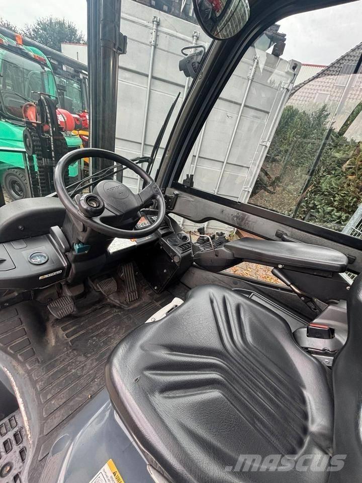 Toyota 8 FGKF 20 Camiones LPG