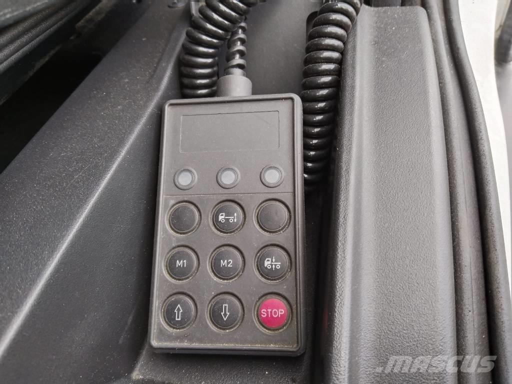 Iveco ML 120 EL 25/P Camiones con caja de remolque