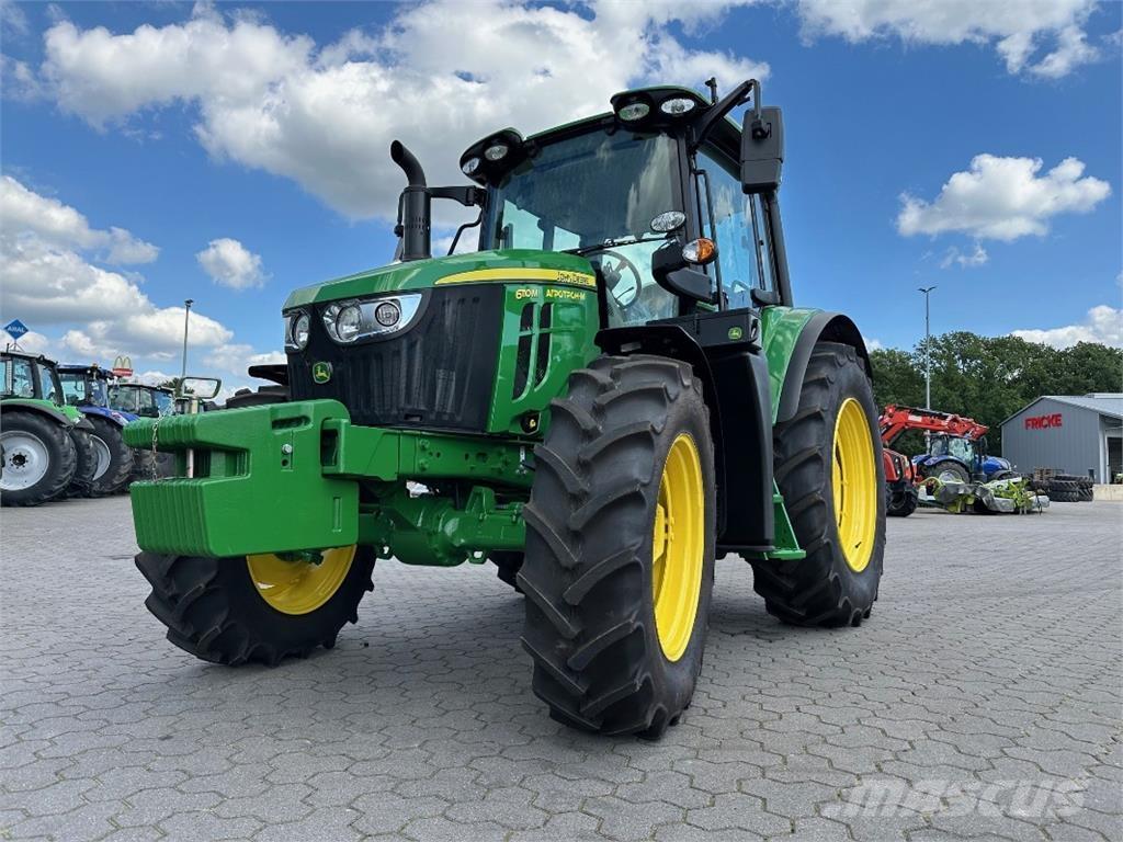 John Deere 6110 M Tractores