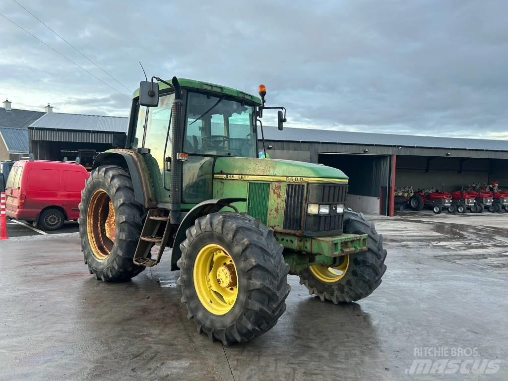 John Deere 6600 Tractores