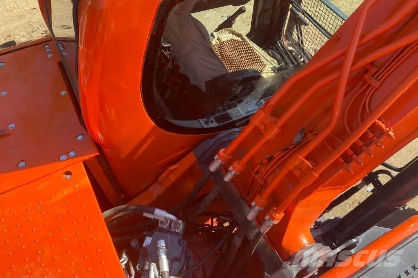 Doosan DX225 Excavadoras sobre orugas