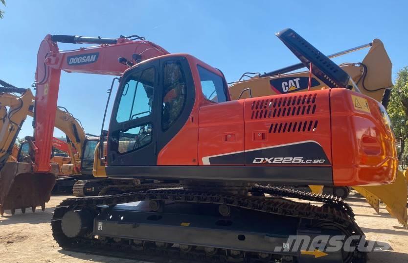 Doosan DX225 Excavadoras sobre orugas