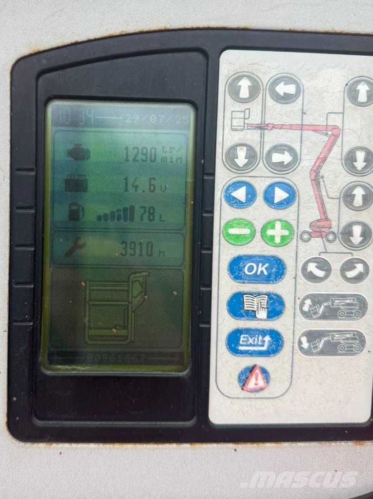 Manitou ATJ 200 Plataformas con brazo de elevación manual