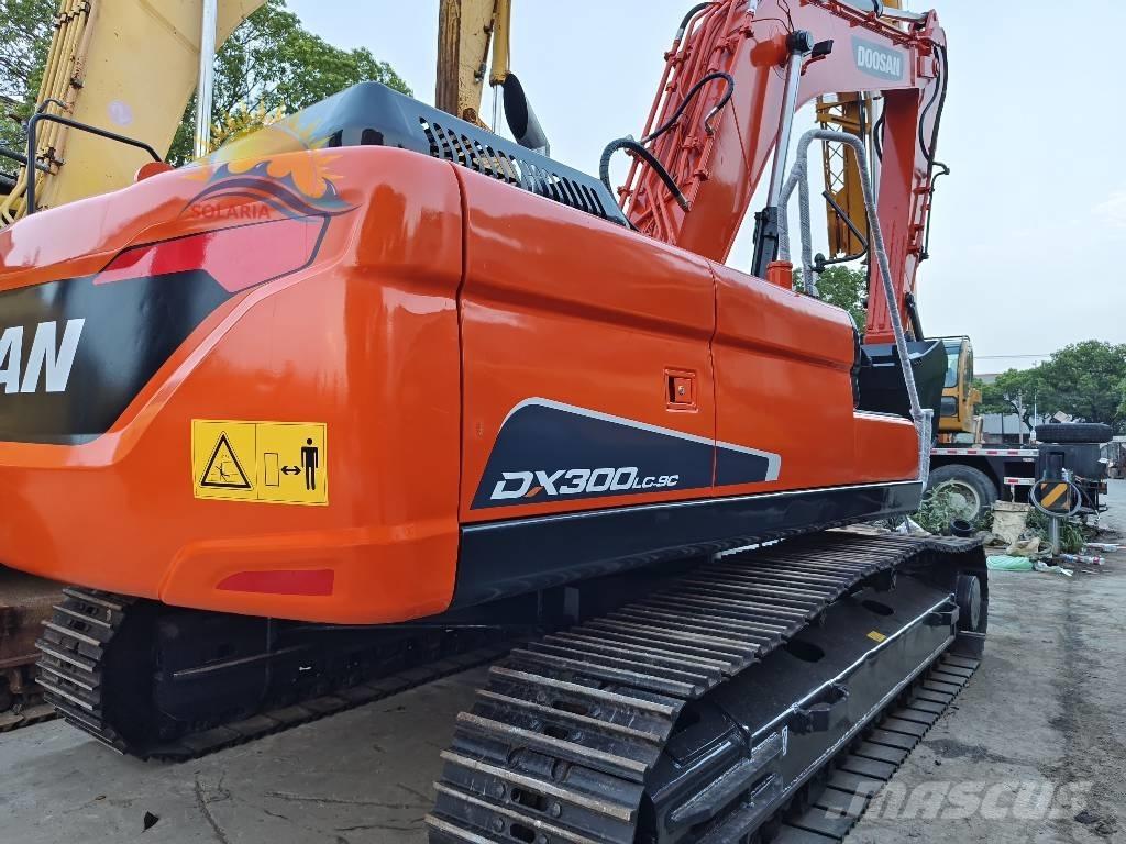 Doosan DX 300 LC Excavadoras sobre orugas