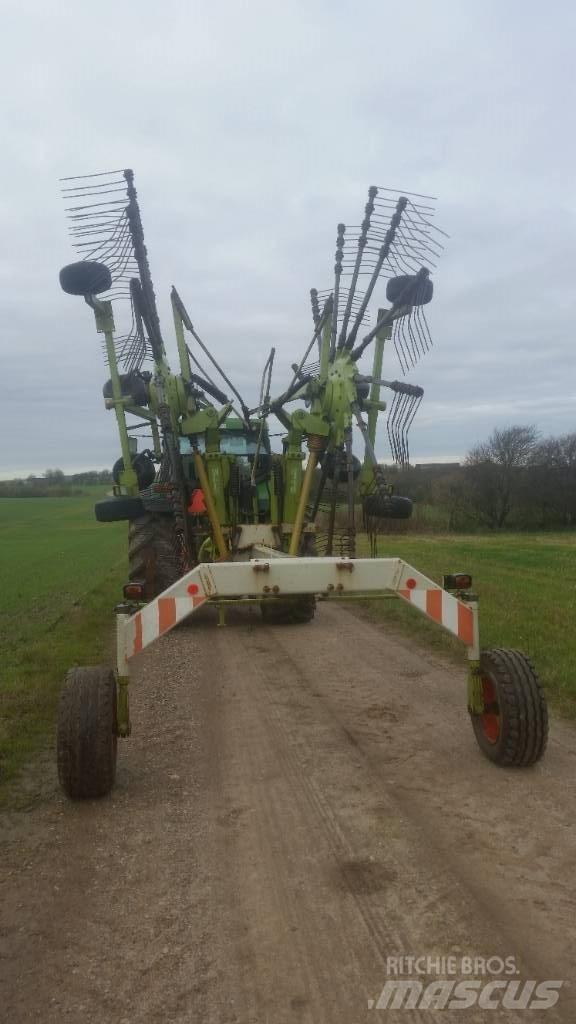 CLAAS 880 LINER Rastrilladoras y rastrilladoras giratorias