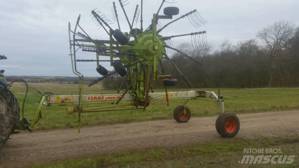 CLAAS 880 LINER Rastrilladoras y rastrilladoras giratorias