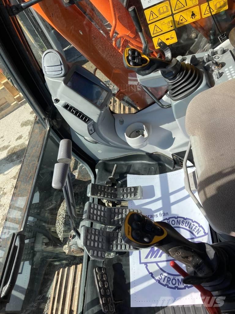 Hitachi ZX 135 US-6 Excavadoras sobre orugas