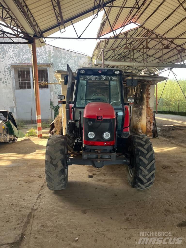 Massey Ferguson 5435 Tractores