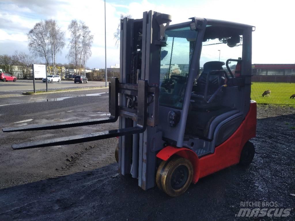 Jungheinrich TFG 320 Camiones LPG