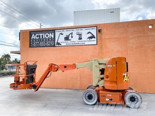 JLG E 300 AJP Otros